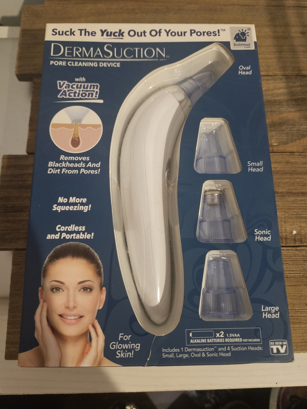 Dermasuction Pore Cleaning Device - White New In Box